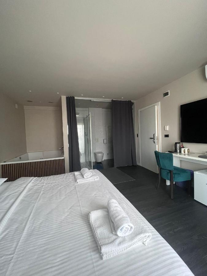 Hotel Forty Two 萨格勒布 外观 照片